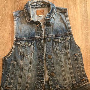 Jean Vest